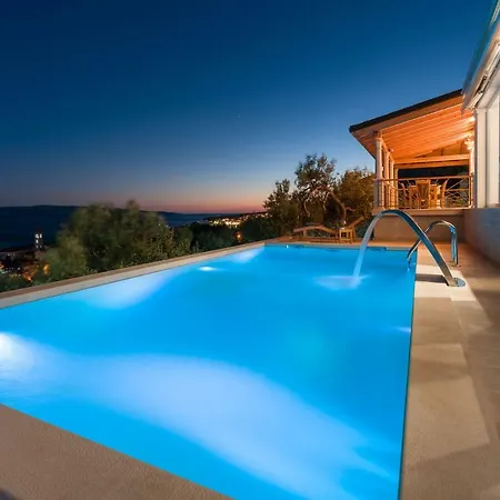 Holiday home Sapore Di Sale With Pool Bol