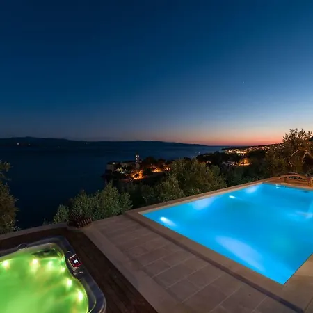 Holiday home Sapore Di Sale With Pool Bol
